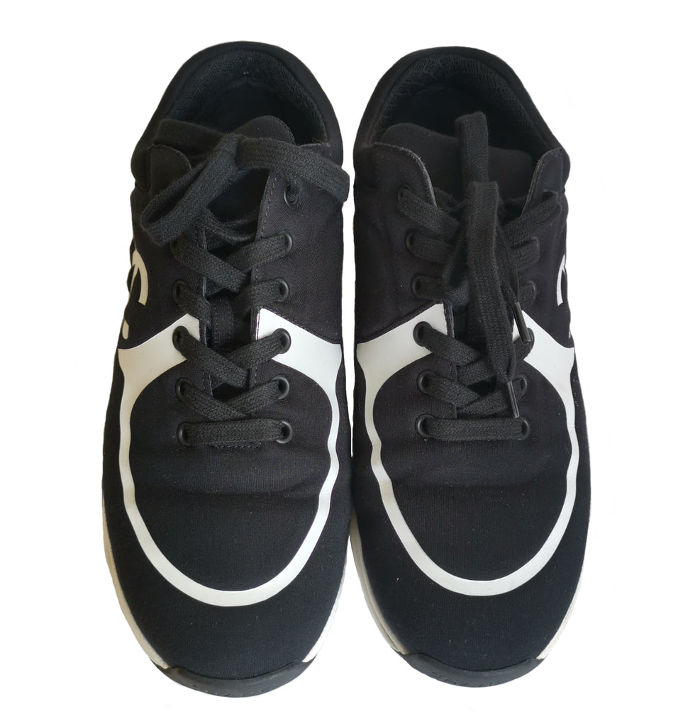 CHANEL BLACK LYCRA CC LOGO 2020 CRUISE COLLECTION SNEAKERS