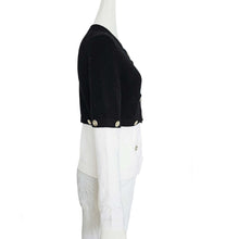 CHANEL BLACK/WHITE 22S RUNWAY CASHMERE 2 IN 1 GOLD CC BUTTON CARDIGAN (38)