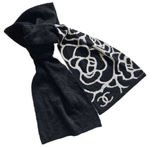 CHANEL BLACK/WHITE CAMELIA JACQUARD CASHMERE SCARF