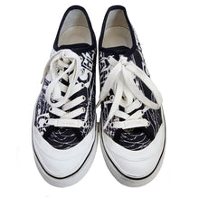 CHANEL BLACK/WHITE LOGO EMBROIDERED SNEAKERS (39)