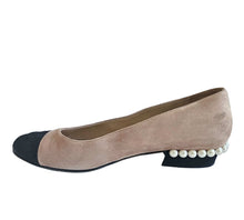 CHANEL BEIGE/BLACK SUEDE CAPTOE FAUX PEARL EMBELLISHED BALLET FLAT SHOES (39C)