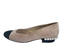 CHANEL BEIGE/BLACK SUEDE CAPTOE FAUX PEARL EMBELLISHED BALLET FLAT SHOES (39C)