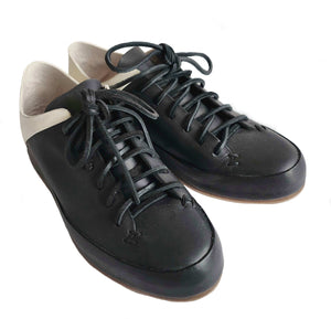 FEIT BLACK/WHITE BICOLOR LEATHER HAND SEWN LOW RUBBER SNEAKERS (37)