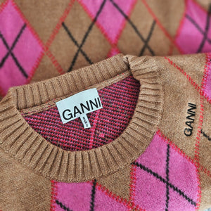 GANNI CAMEL/PINK ARGYLE PRINT SWEATER (M)