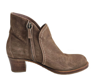 HENRY CUIR BROWN SUEDE BOOTIES (37)