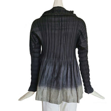 ISSEY MIYAKE BLACK OMBRE PLEATED BLOUSE (2)