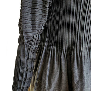 ISSEY MIYAKE BLACK OMBRE PLEATED BLOUSE (2)