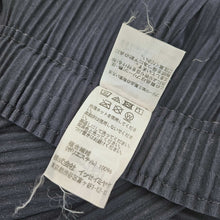 ISSEY MIYAKE ME NAVY PLEATED WIDE LEG PANTS (ONE SIZE)