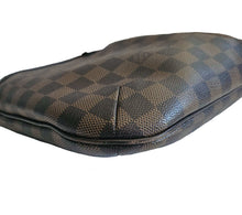 LOUIS VUITTON BROWN DAMIER BLOOMSBURY CROSSBODY BAG