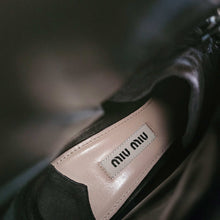 MIU MIU BLACK SUEDE LACEUP ANKLE BOOTS (39)