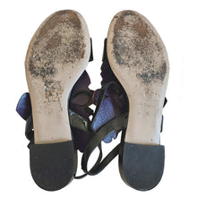 MIU MIU BLACK PATENT LEATHER FLOWER SANDALS (35)