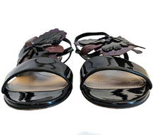 MIU MIU BLACK PATENT LEATHER FLOWER SANDALS (35)