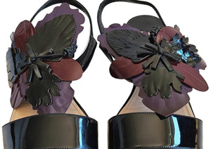 MIU MIU BLACK PATENT LEATHER FLOWER SANDALS (35)
