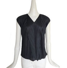 PLEATS PLEASE ISSEY MIYAKE BLACK PLEATED FLARE TANK (3)