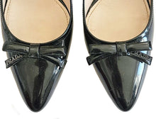 PRADA BLACK PATENT LEATHER BOW PUMPS (37)