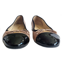 PRADA BLACK/BEIGE CALZATURE DONNA CAPTOE LEATHER BALLET FLATS (38.5)