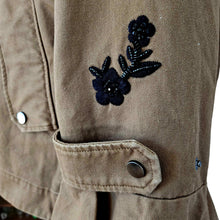 RED VALENTINO KHAKI EMBROIDERED HOODED UTILITY JACKET WITH FAUX FUR LINING (38)
