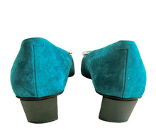 ROGER VIVIER TURQUOSE SUEDE BELLE VIVIER BUCKLE PUMPS (37.5)