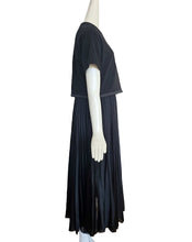 SACAI BLACK SWEATER TOP PLEATED MIDI DRESS (2)