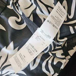 SACAI BLACK/OFF WHITE FLORAL PRINT BOXY SHIRT (3)