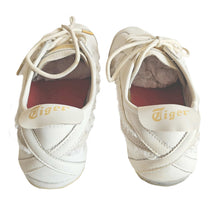 ONITSUKA TIGER CREAM/BIRCH 2023 LIMITED EDITION MEXICO 66 SNEAKERS (39.5)