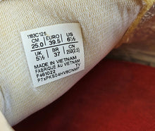 ONITSUKA TIGER CREAM/BIRCH 2023 LIMITED EDITION MEXICO 66 SNEAKERS (39.5)