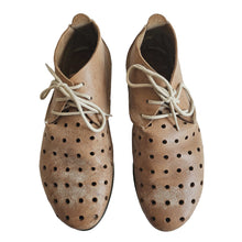 TRIPPEN MUD BROWN PENNA CHILL DISTRESSED LEATHER LACE UP SHOES (38)