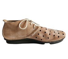 TRIPPEN MUD BROWN PENNA CHILL DISTRESSED LEATHER LACE UP SHOES (38)