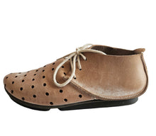 TRIPPEN MUD BROWN PENNA CHILL DISTRESSED LEATHER LACE UP SHOES (38)