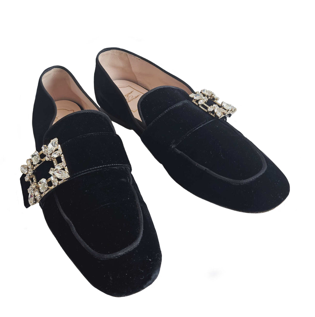 ROGER VIVIER BLACK CRYSTAL MINI BROCHE VELVET LOAFERS SHOES (38)