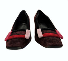 ROGER VIVIER BURGUNDY BELLE COLORBLOCK SUEDE PUMPS (39)