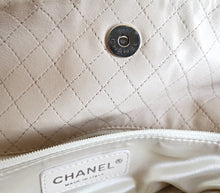 CHANEL BEIGE LAMBSKIN LEATHER AND CHAIN LARGE HOBO BAG